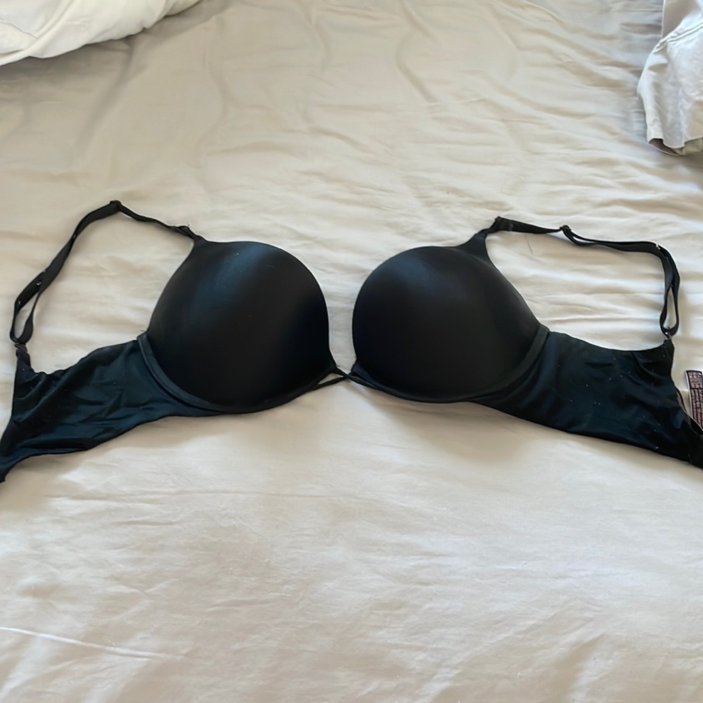 Victoria Secret Black Bomb Shell Bra